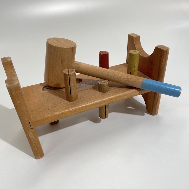 TOY, Wooden Hammer Pegs